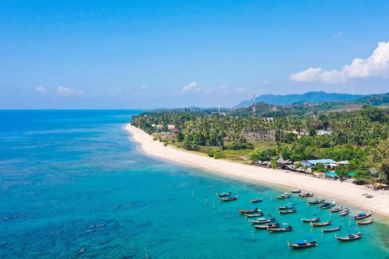 Manao Pool Villa 1 - 5 Mins Walk To The Beach Ko Lanta 0*,  Thailandia